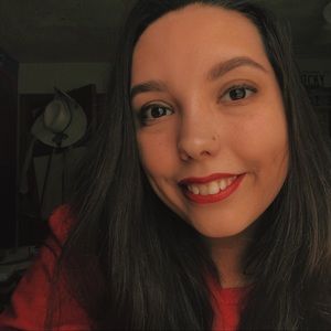 Meet your Posher, Arianna